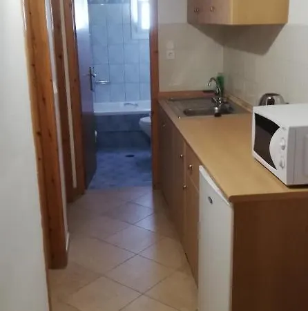 Apartamento Likourgos *