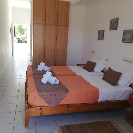 Likourgos Apartamento *