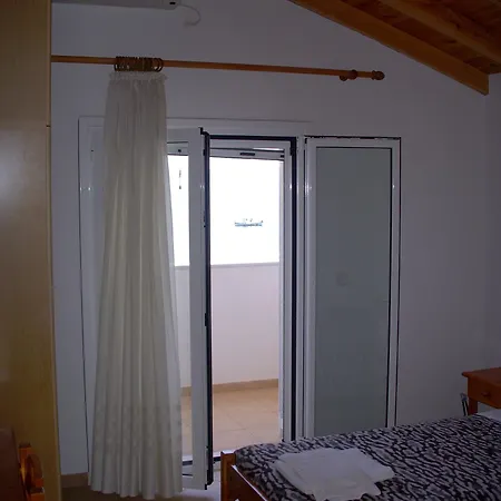 Likourgos Apartment Kavos