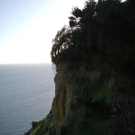 Apartamento Likourgos *