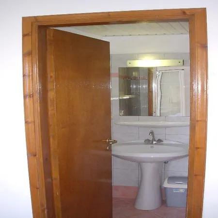 Likourgos Kavos